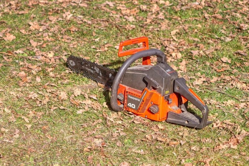 choosing a chainsaw