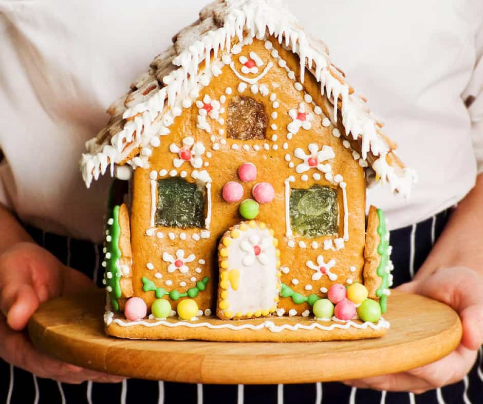 large batch gingerbread house recipe NZ promo image